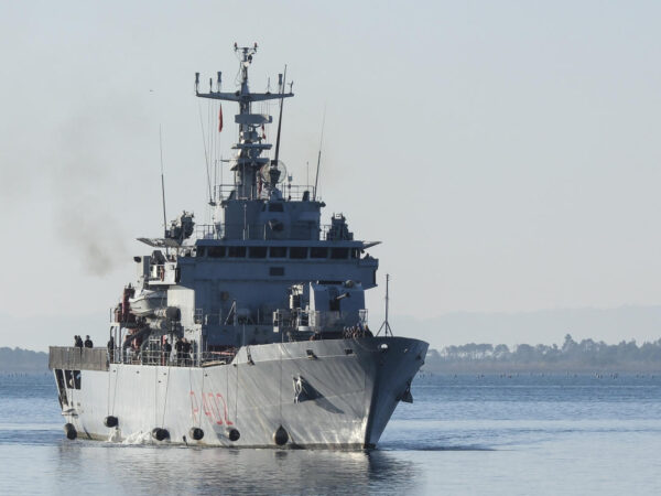 Italy sends another 8 migrants to Albania, despite failing to process the first group