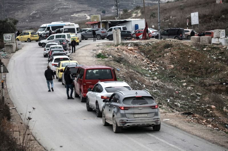 Some 120 killed in Gaza; W Bank gunman wounds 4