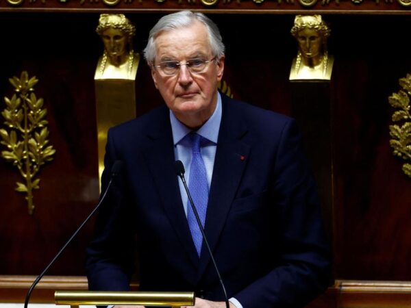 French government collapses in no-confidence vote