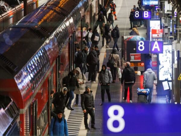 German rail operator records around 4.9m passengers over Christmas