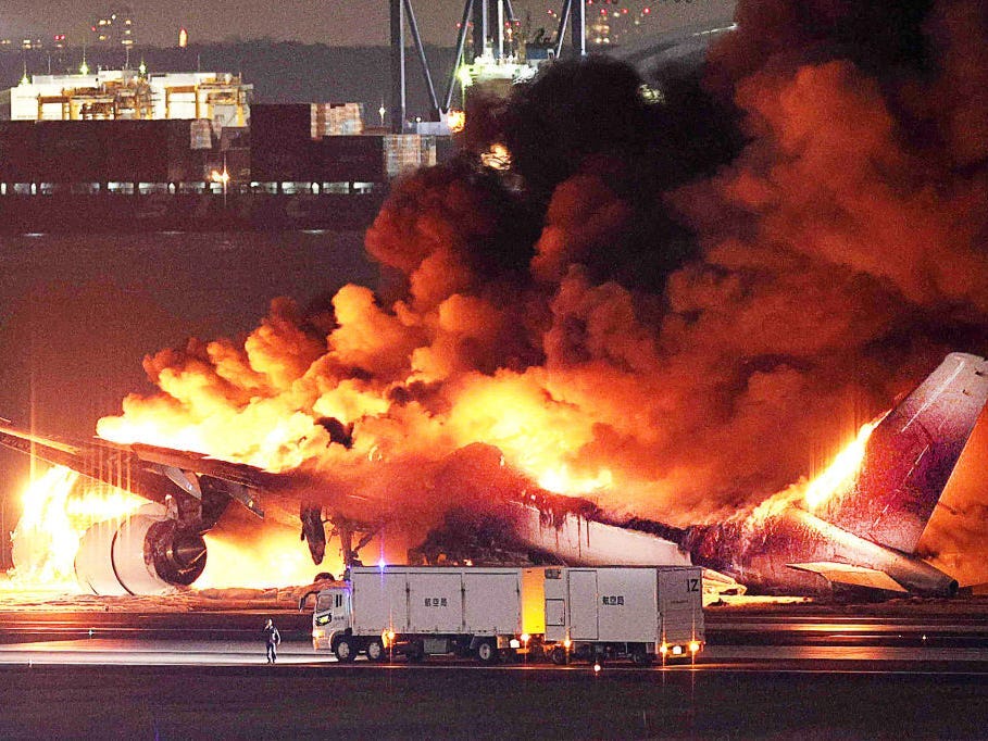 Human error blamed for Tokyo plane collision that killed 5 Human error blamed for Tokyo plane collision that killed 5