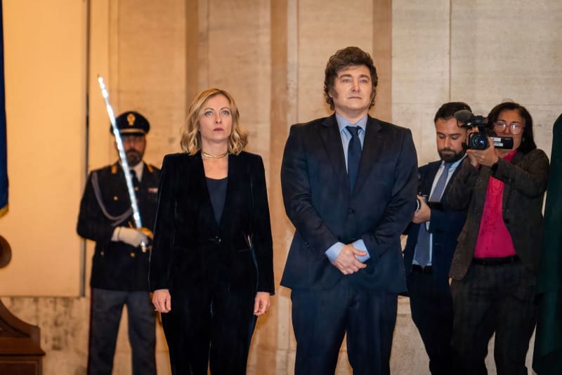 Italian PM Meloni grants citizenship to Argentina’s Milei in Rome Italian PM Meloni grants citizenship to Argentina’s Milei in Rome