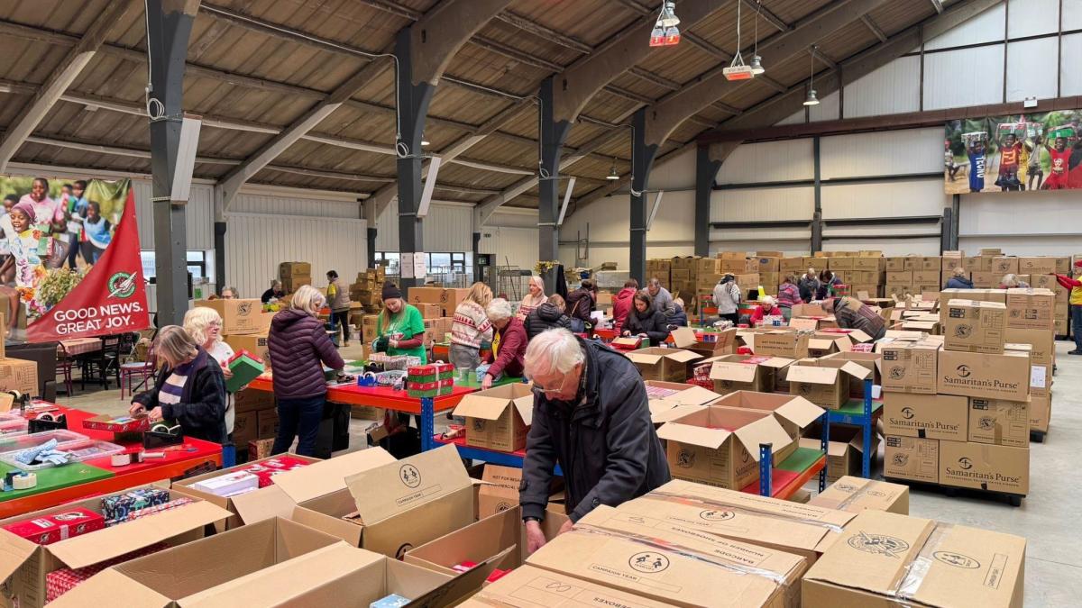Kent sends 56,000 gift boxes to children globally Kent sends 56,000 gift boxes to children globally