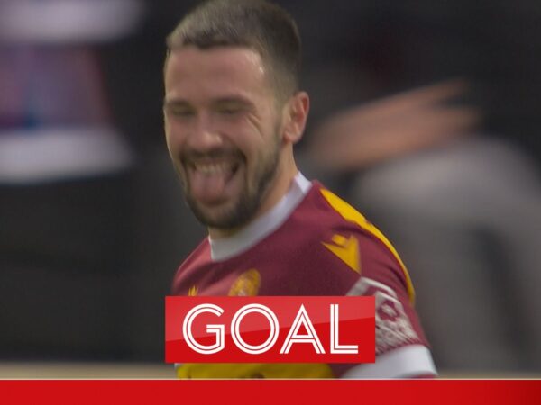 'More problems for Rangers!' | Stamatelopoulos puts Motherwell in front