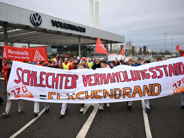 VW workers in Germany to walk off assembly lines again on Monday