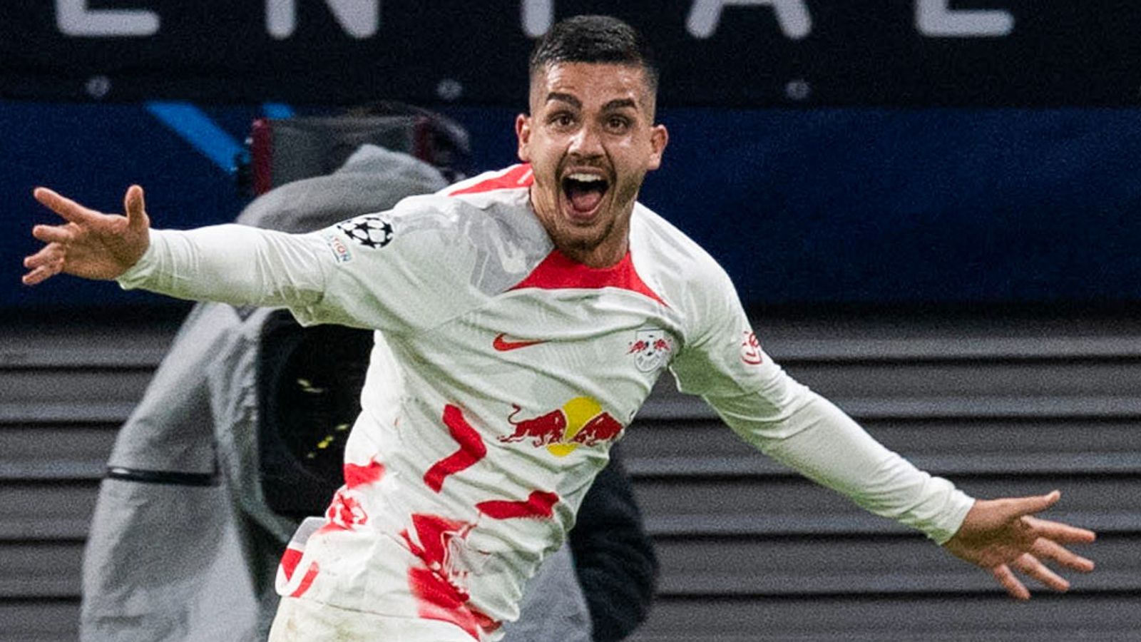 Andre Silva transfer: West Ham in advanced talks with RB Leipzig to sign striker on initial loan deal – Sky Germany | Football News Andre Silva transfer: West Ham in advanced talks with RB Leipzig to sign striker on initial loan deal – Sky Germany | Football News