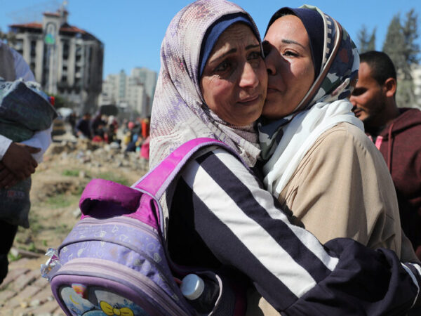 As Palestinians Return to Gaza City, Elation and Despair Mix