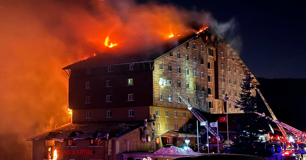 At Least 10 Are Killed in Fire at Ski Resort in Turkey