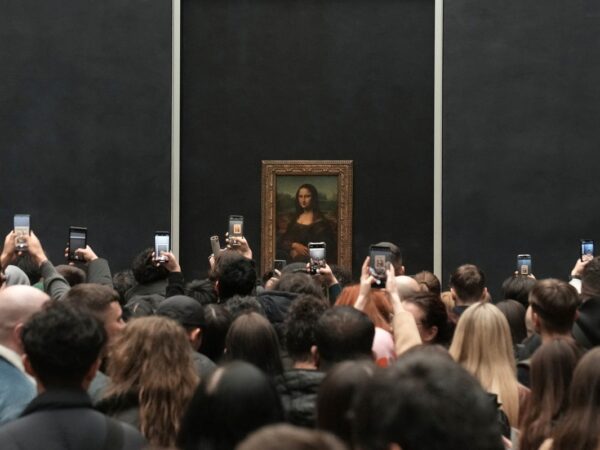 British tourists to be charged more to see Mona Lisa because of Brexit