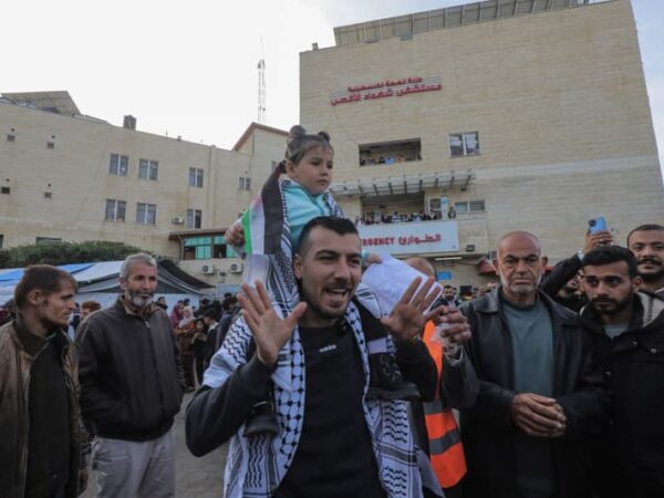 Gaza Strip ceasefire enters into force after delay