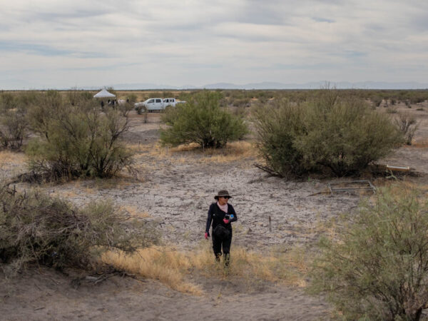In Mexican Desert, Digging for a ‘Miracle’: Bringing the Missing Back Home