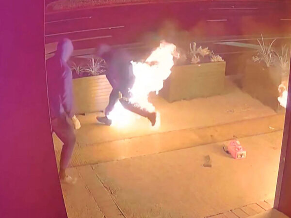 Inept arsonist set his pants on fire