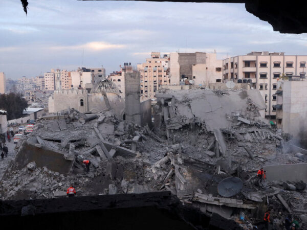 Israel’s Military Pounds Gaza as Pressure Mounts for Cease-fire