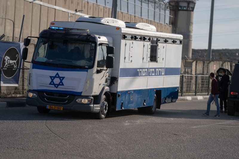 Joyful scenes in Tel Aviv as release of three hostages confirmed Joyful scenes in Tel Aviv as release of three hostages confirmed