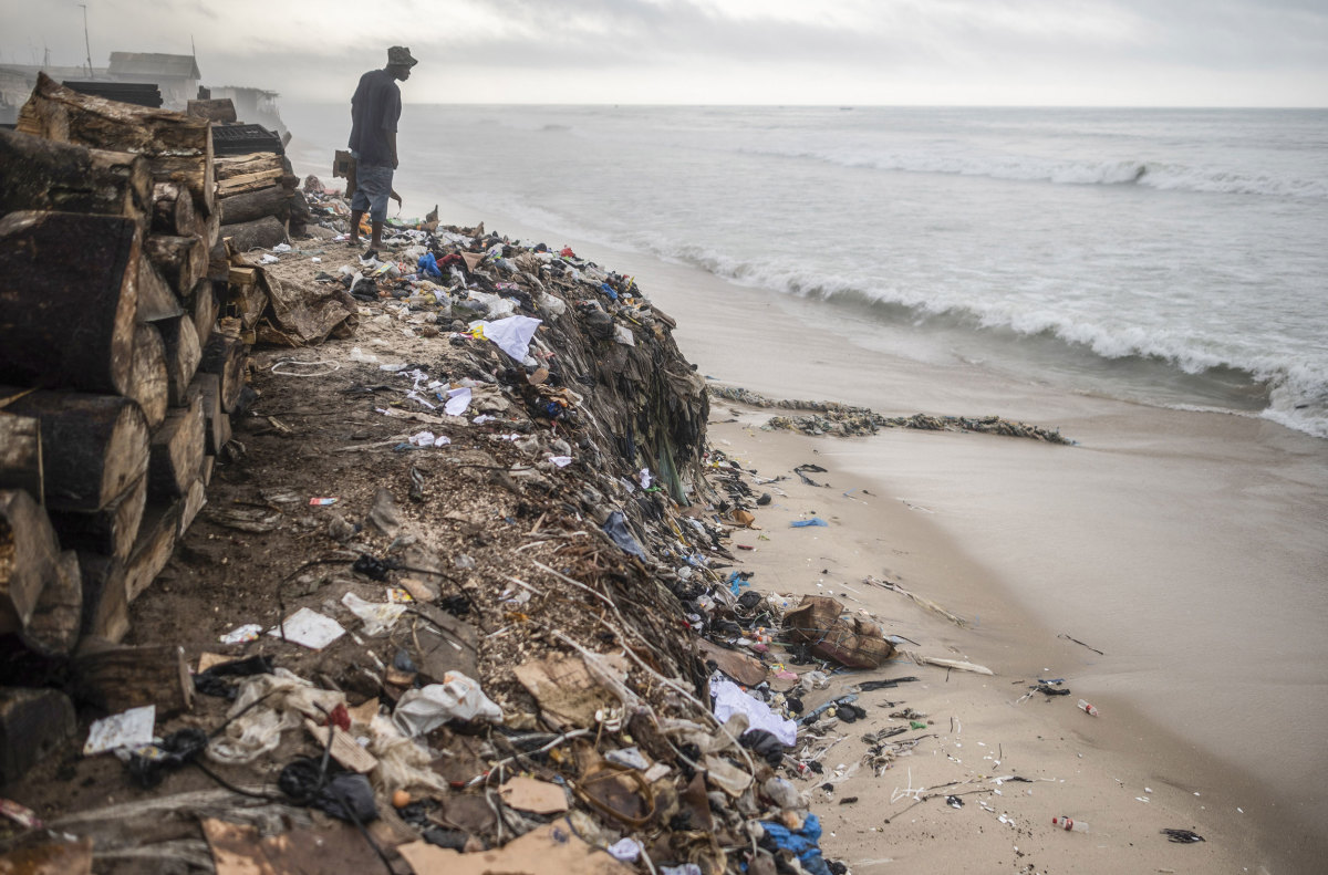 Mounds of Donated Clothes Are Clogging Beaches in Ghana