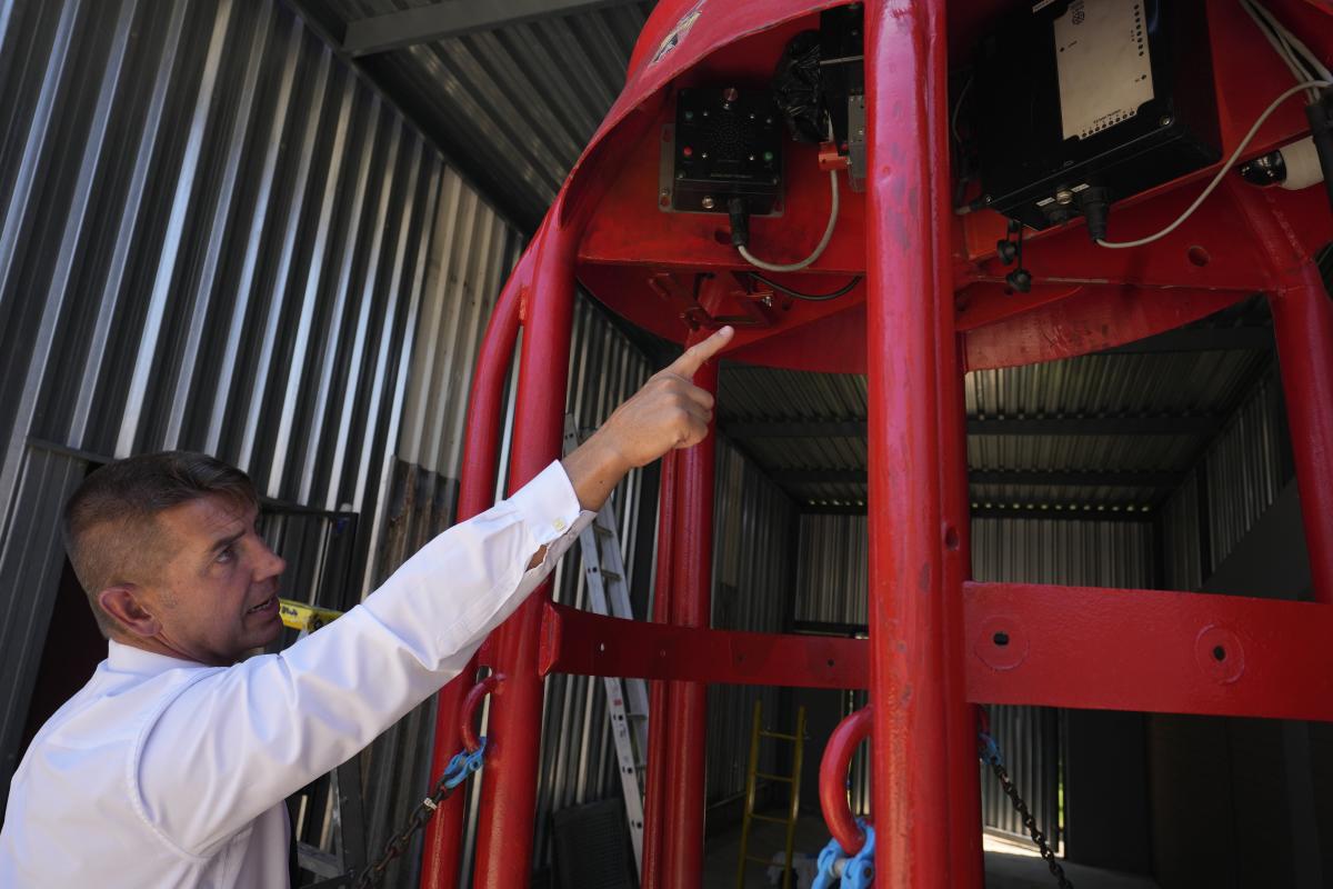Rescue camera gave officials a view of hundreds of miners in South Africa trapped in shaft