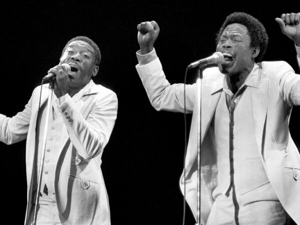 Sam Moore, Half of Dynamic Soul Duo Sam & Dave, Is Dead at 89
