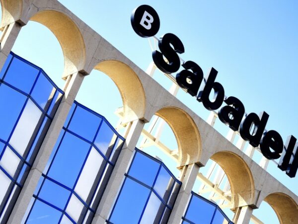 Spain’s Sabadell bank to move HQ back to Catalonia