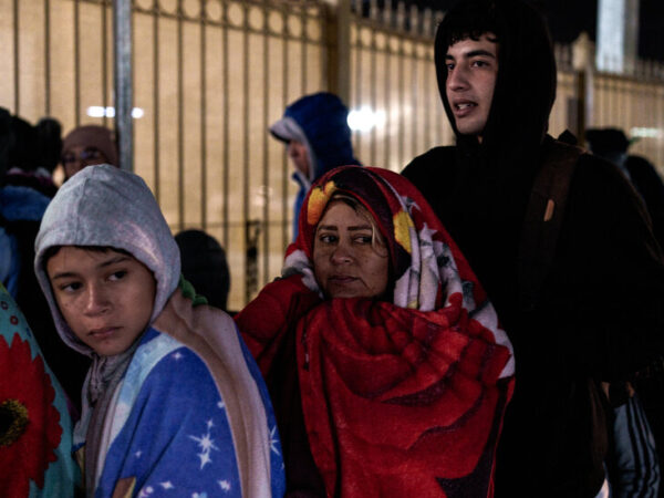 Trump Closes Border, Leaving Migrants in Mexico With Few Options