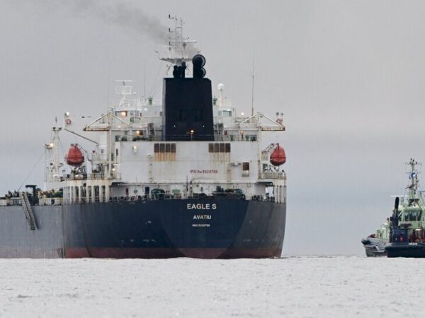 U.S. Imposes New Sanctions to Squeeze Russia’s Energy Sector