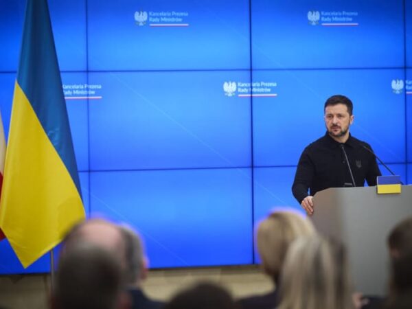 Zelensky calls for more air defence after 1,000 attacks in a week