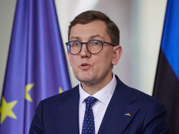 Estonia promises military aid worth €100 million for Ukraine
