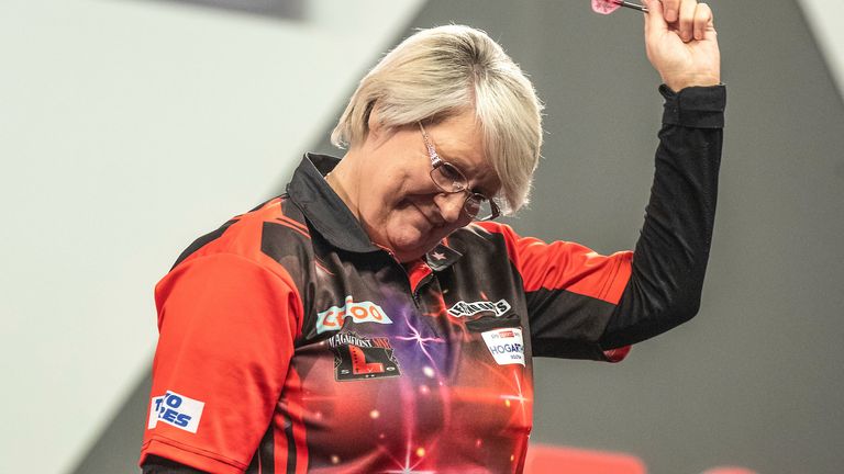 Fallon Sherrock beats Beau Greaves in PDC Women’s Series event final to win 19th title | Darts News Fallon Sherrock beats Beau Greaves in PDC Women’s Series event final to win 19th title | Darts News