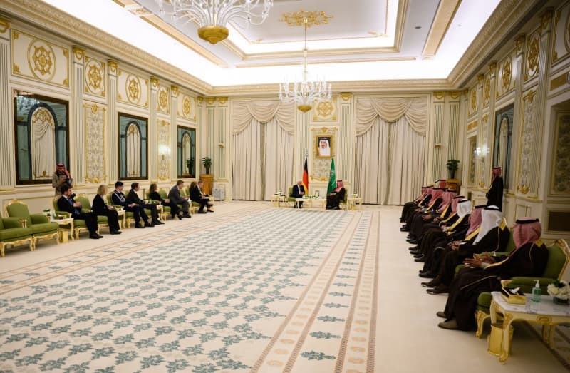 Germany and Saudi Arabia sign green hydrogen deal Germany and Saudi Arabia sign green hydrogen deal