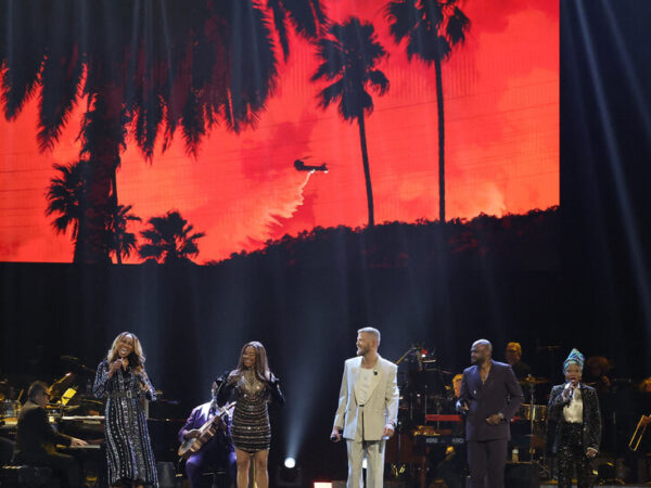 Grammys 2025 Live Updates: Early Winners, Red Carpet and More