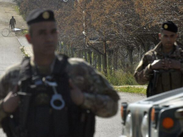 Israeli troops stay inside south Lebanon after withdrawal deadline