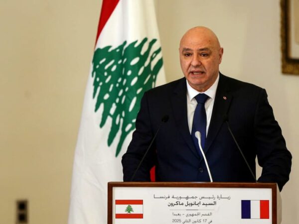 Lebanese president calls on Israel to withdraw according to deadline