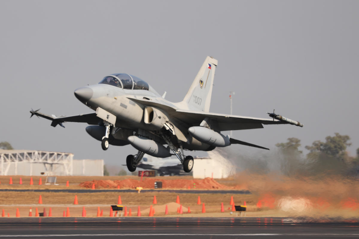 Philippines shores up defenses with increased military spending Philippines shores up defenses with increased military spending