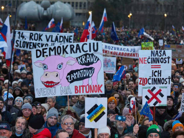 Protesters in Slovakia demand PM Fico resign over Russia stance