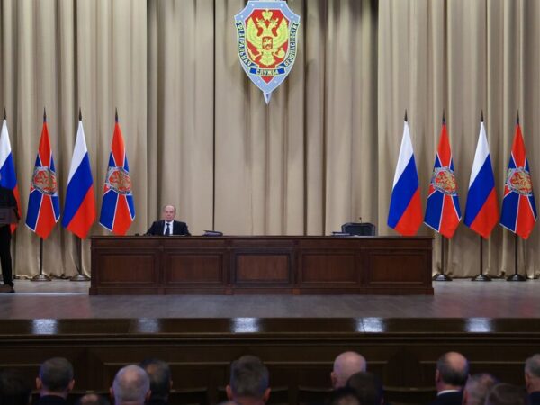 Putin Praises Trump for Working to Thaw U.S.-Russia Tensions