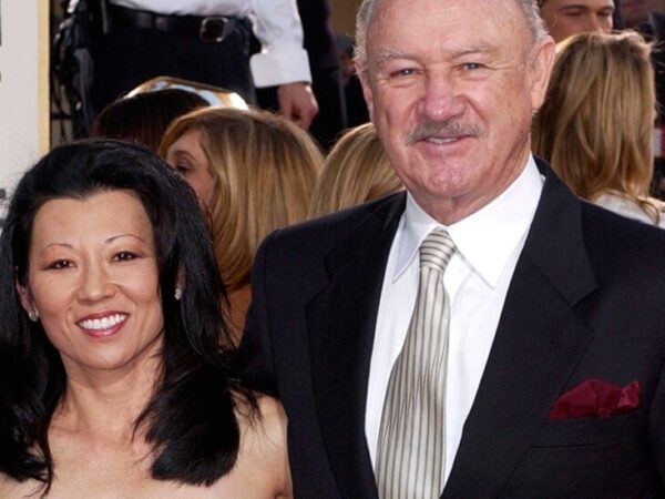 Scattered Pills Found Near Body of Gene Hackman’s Wife as Inquiry Continues