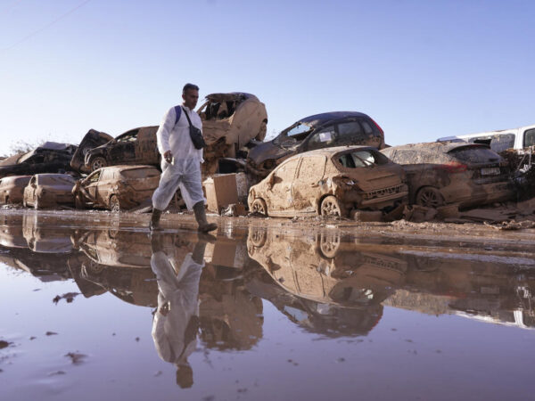 Spain to grant residency, work permits to potentially 25,000 immigrants affected by Valencia floods