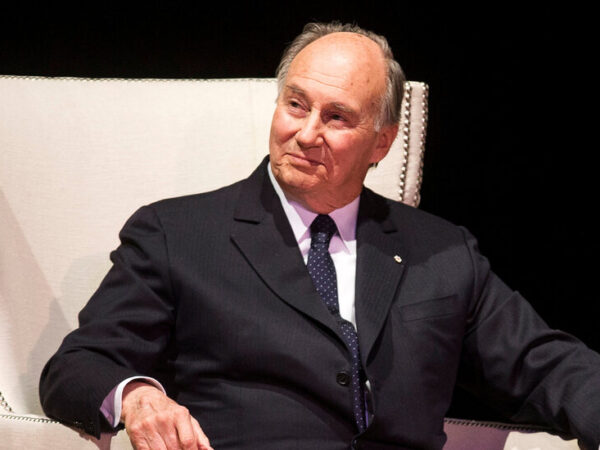 The Aga Khan IV, Wealthy Leader of the Ismaili Muslims, Dies at 88