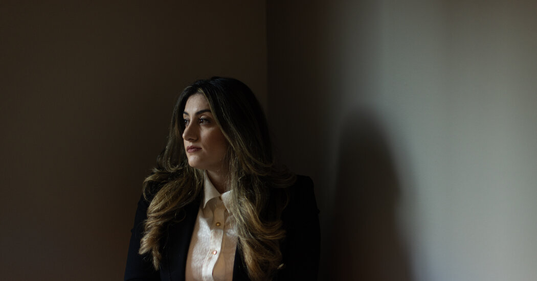 Volunteers Search for ISIS Kidnap Victims Volunteers Search for ISIS Kidnap Victims