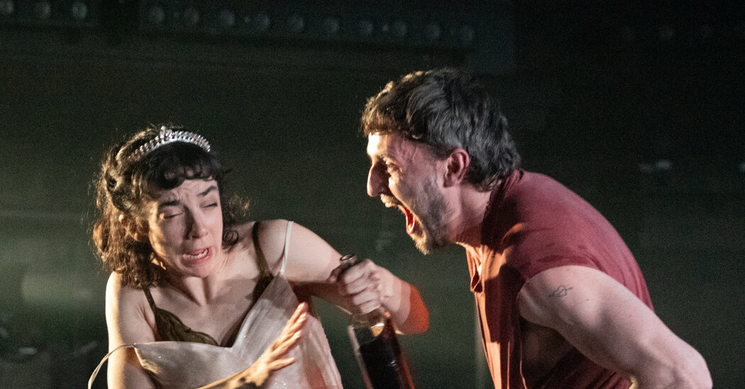 A Ferocious Paul Mescal Stars in a Brutal ‘Streetcar’ A Ferocious Paul Mescal Stars in a Brutal ‘Streetcar’