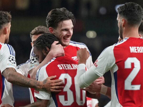 Arsenal 2 – 2 PSV