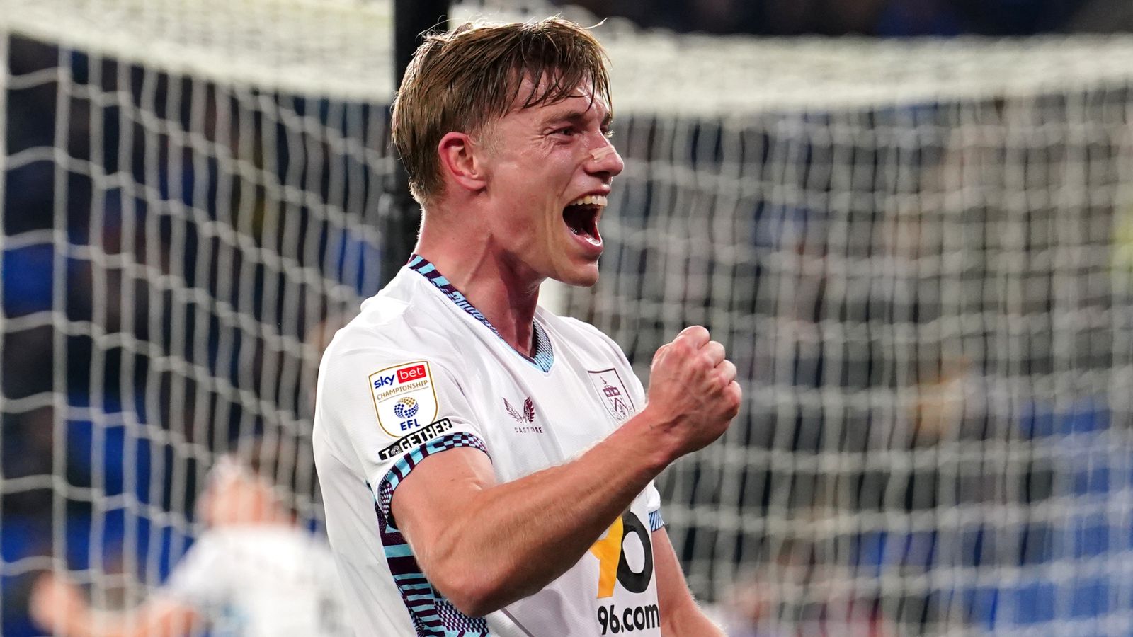 EFL: Burnley win but FINALLY concede; Bolton beat Birmingham LIVE! & highlights