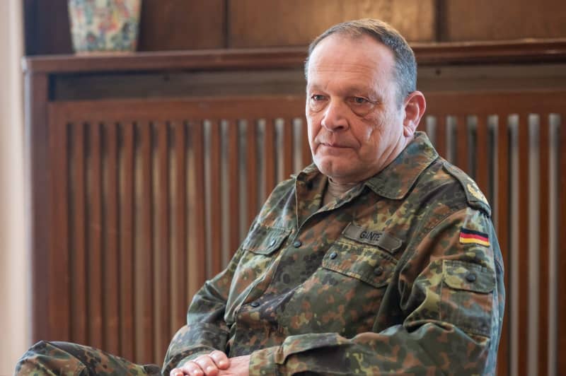 Germany needs military service to deter Russia, top general insists