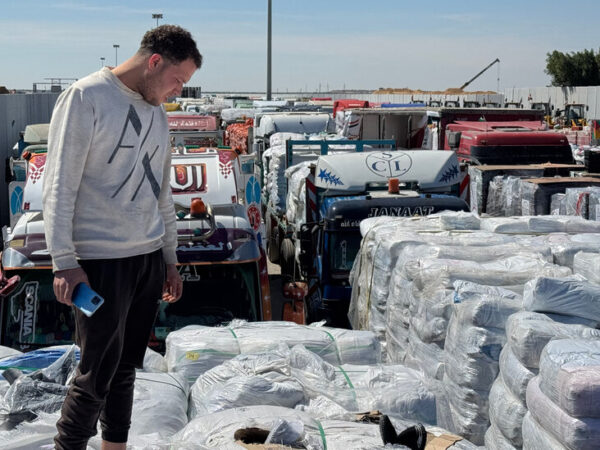 Israel Halts Aid to Gaza and Proposes New Cease-Fire Framework