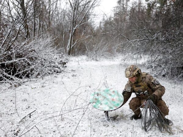 Musk and Rubio spar with Polish minister over Starlink in Ukraine