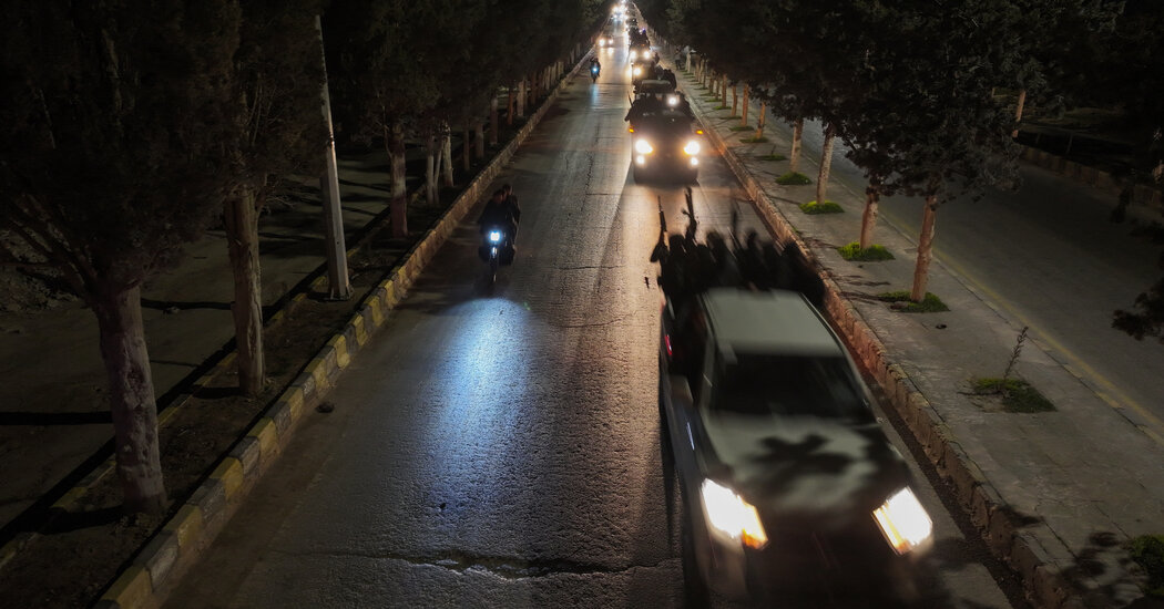 Violence Sweeps Coastal Syria, Sowing Chaos: ‘We Have to Get Out of Here’ Violence Sweeps Coastal Syria, Sowing Chaos: ‘We Have to Get Out of Here’